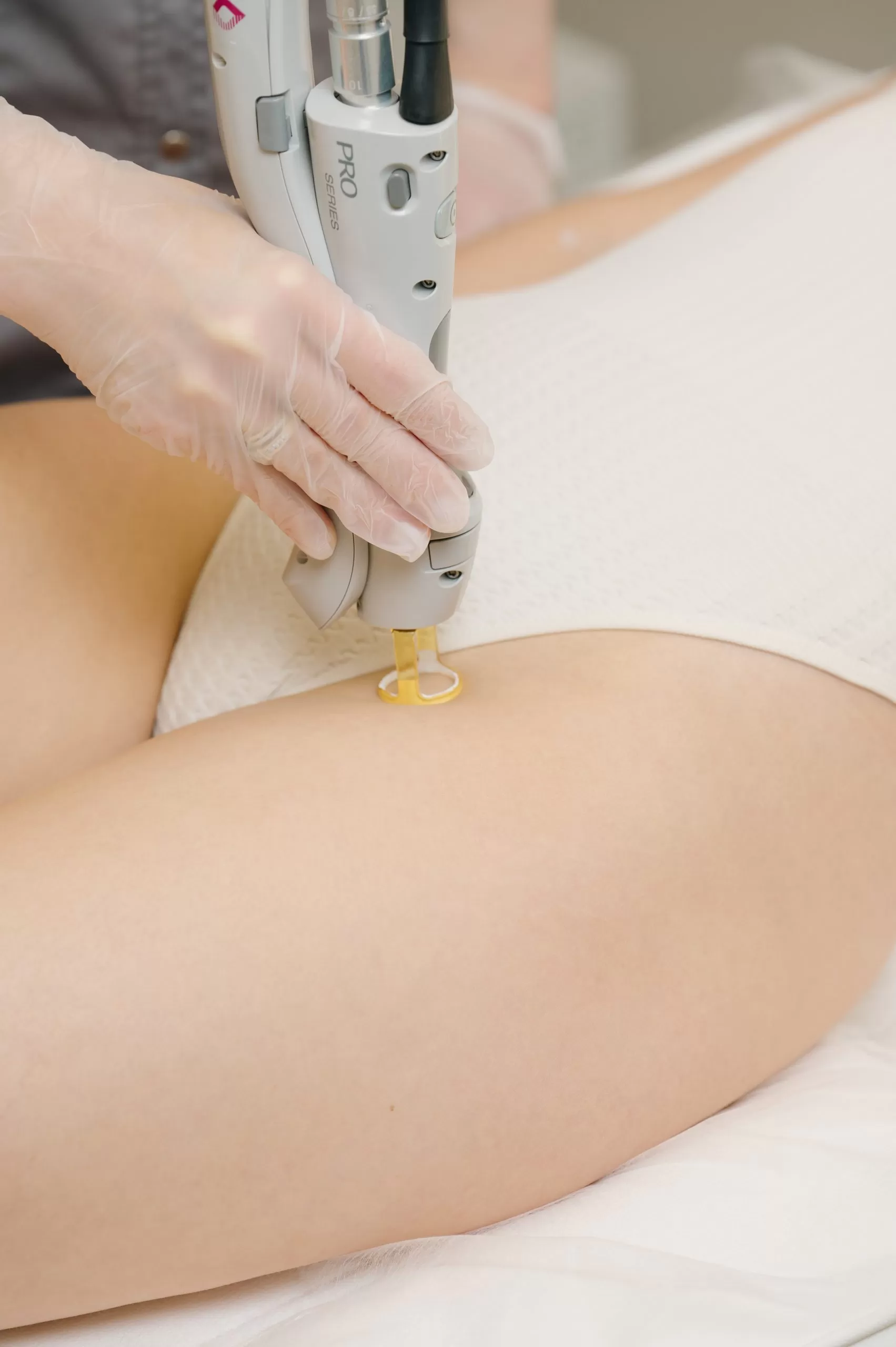 Лазерная эпиляция среднего бикини